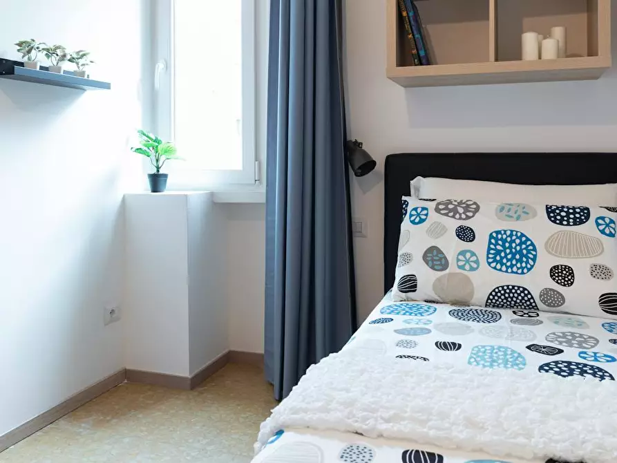 Immagine 3 di Camera in affitto  in Via Emilio Faà Di Bruno a Milano