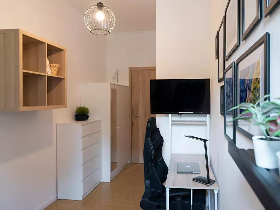 Immagine 7 di Camera in affitto  in Via Emilio Faà Di Bruno a Milano