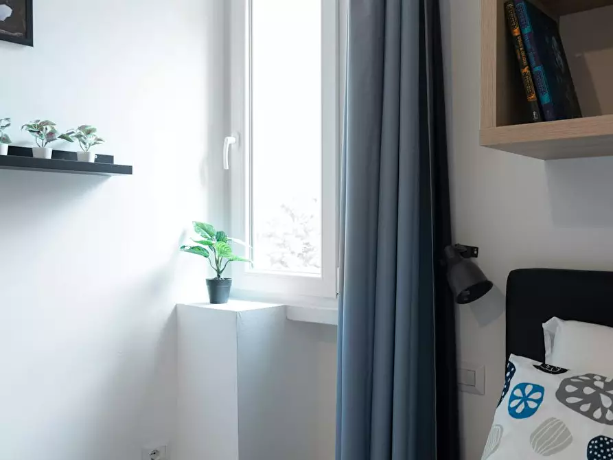 Immagine 9 di Camera in affitto  in Via Emilio Faà Di Bruno a Milano