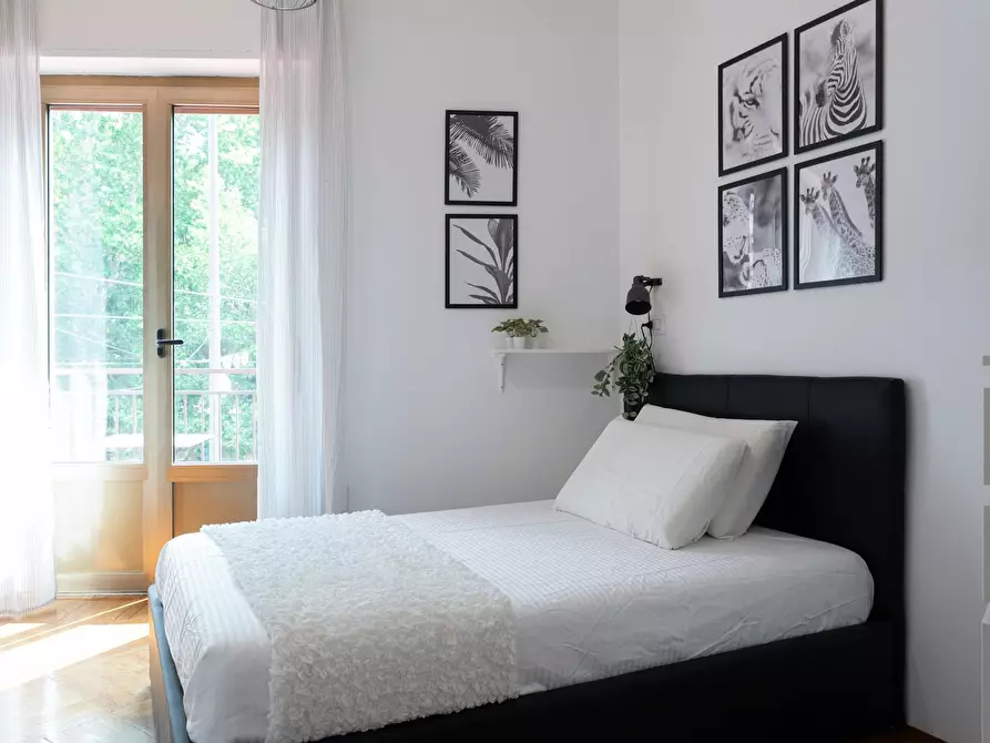 Immagine 1 di Camera in affitto  in Via Emilio Faà Di Bruno a Milano