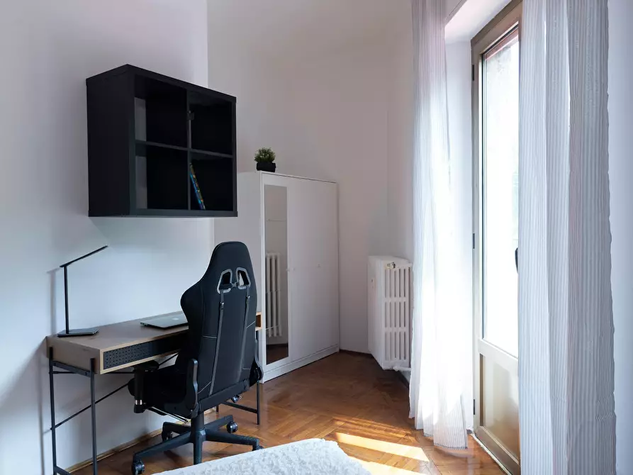 Immagine 4 di Camera in affitto  in Via Emilio Faà Di Bruno a Milano