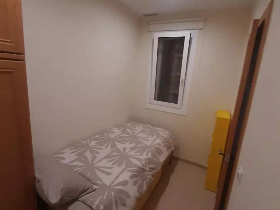 Immagine 2 di Camera in affitto  in Carrer de Buenaventura Muñoz a Barcelona