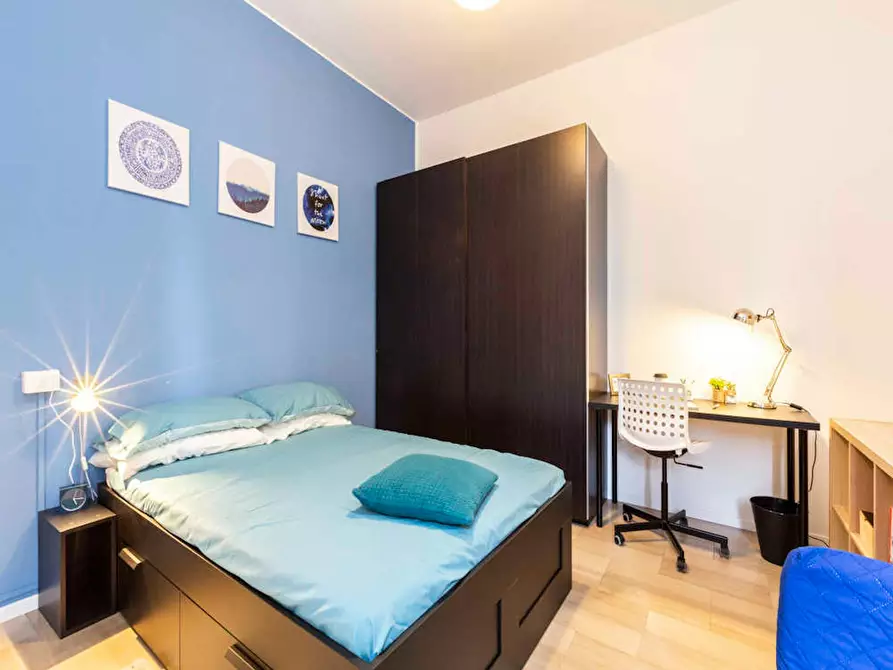 Immagine 4 di Camera in affitto  in Via Sulmona a Milano