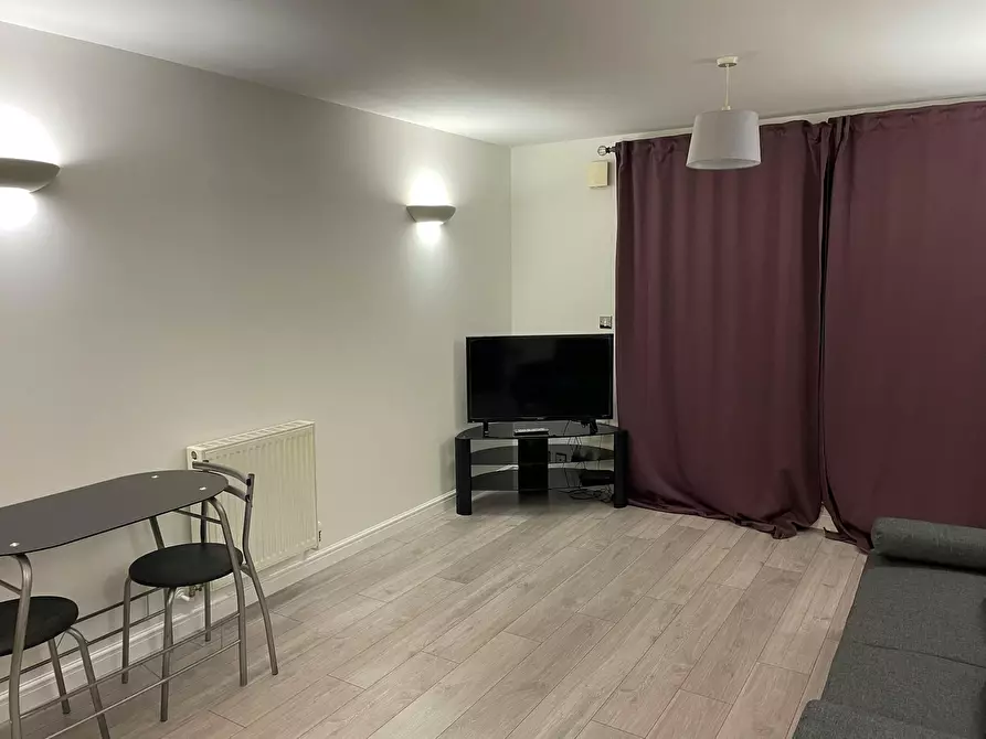 Immagine 5 di Appartamento in affitto  in Sumner Road a Camberwell