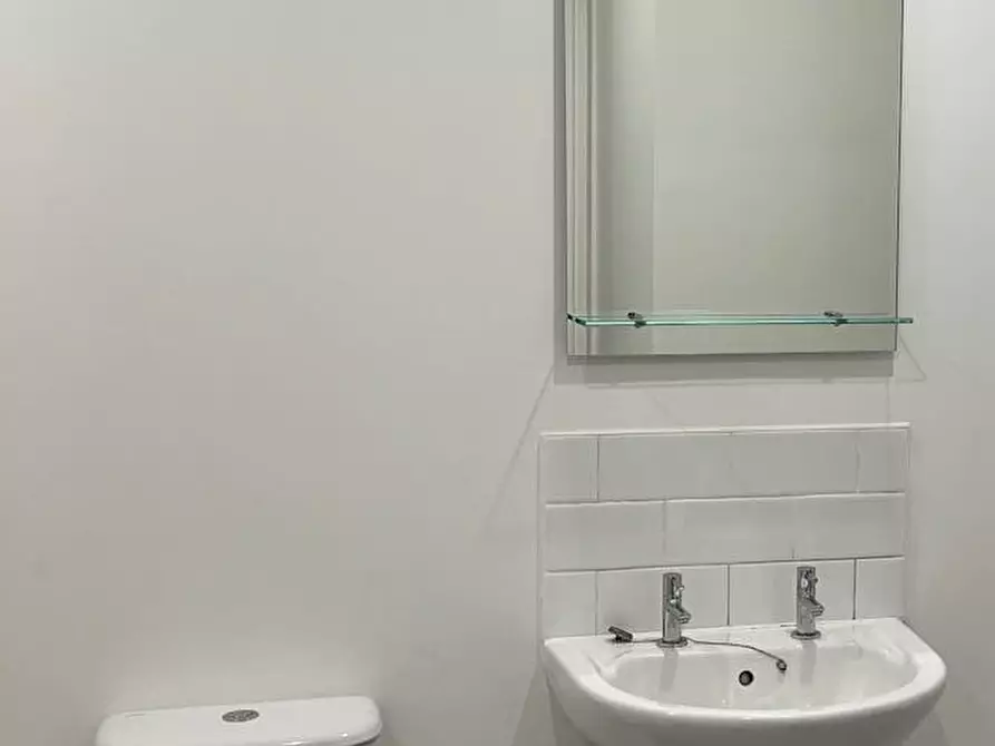 Immagine 7 di Appartamento in affitto  in Sumner Road a Camberwell