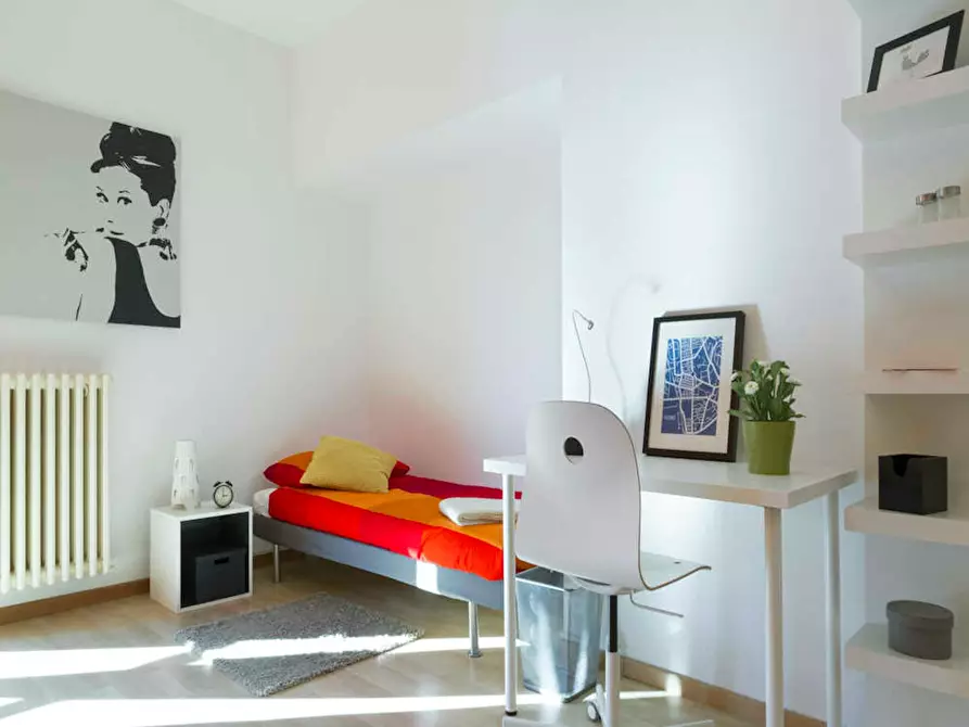 Immagine 6 di Camera in affitto  in Via Lucca a Milano