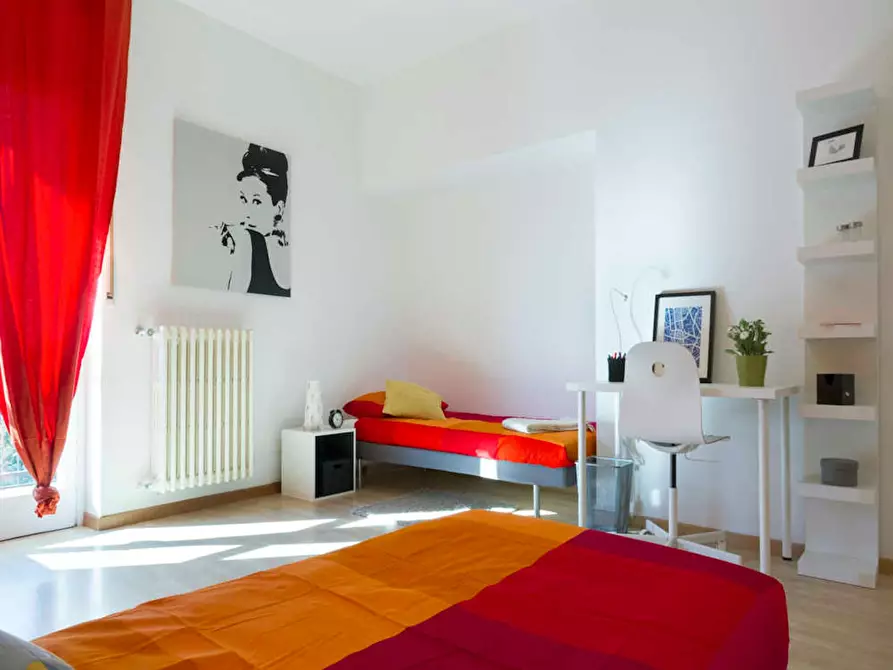 Immagine 4 di Camera in affitto  in Via Lucca a Milano