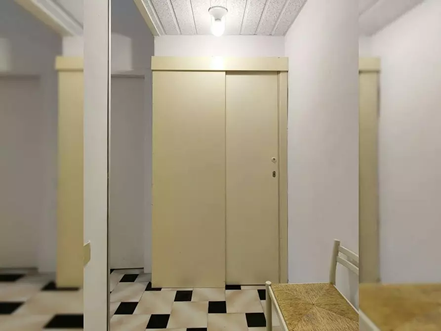 Immagine 8 di Camera in affitto  in Via Monzambano a Milano