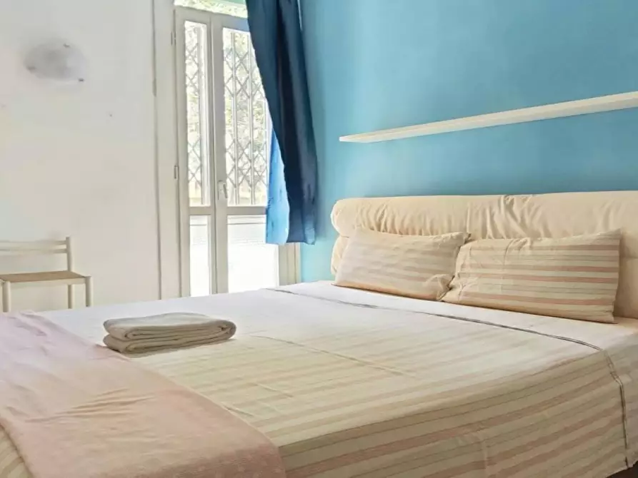 Immagine 1 di Camera in affitto  in Via Monzambano a Milano