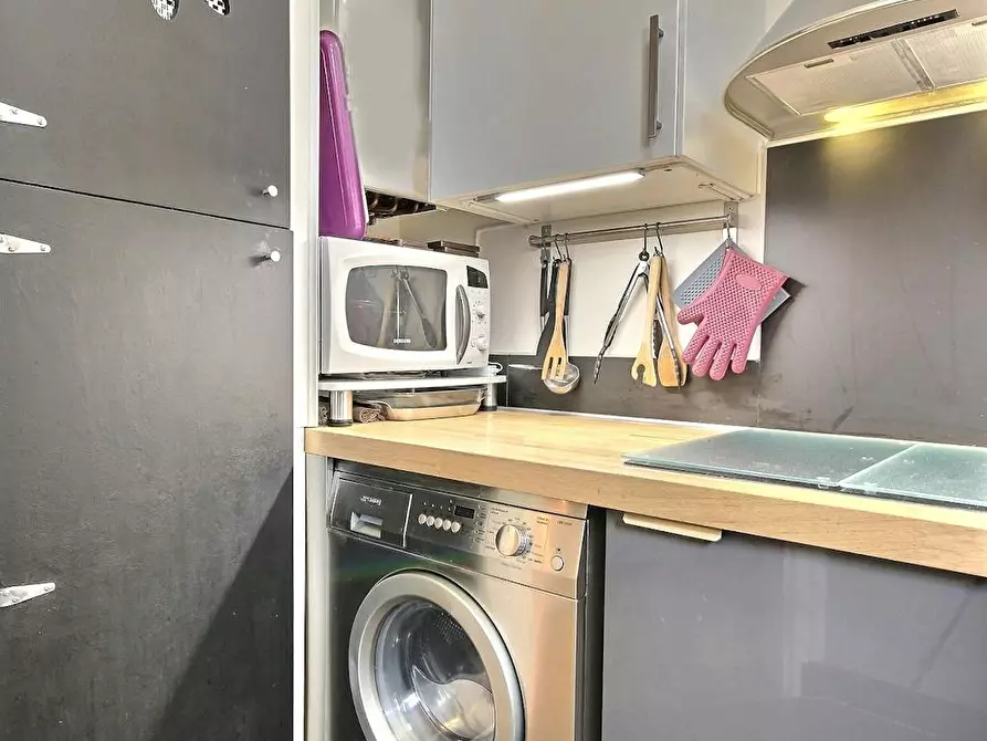 Immagine 8 di Appartamento in affitto  in Rue Duhesme a Paris 18