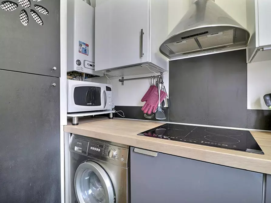 Immagine 9 di Appartamento in affitto  in Rue Duhesme a Paris 18