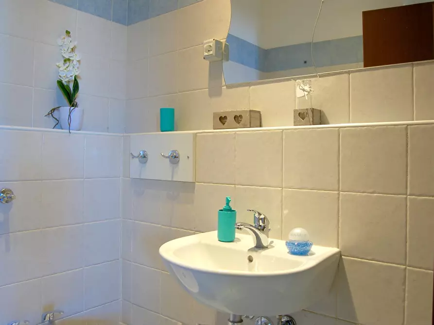 Immagine 2 di Appartamento in affitto  in Via Luigi Einaudi a Cologno Monzese