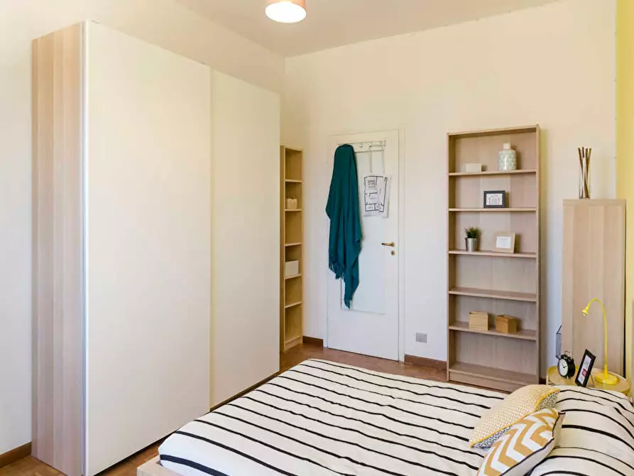 Immagine 6 di Camera in affitto  in Via Ginestre a Buccinasco