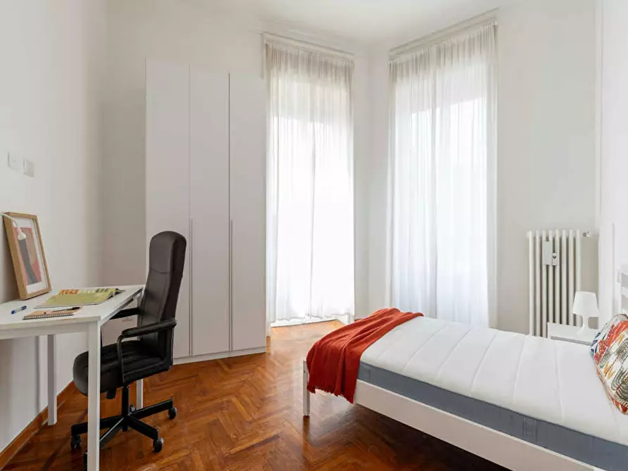 Immagine 3 di Camera in affitto  in Piazzale Susa a Milano