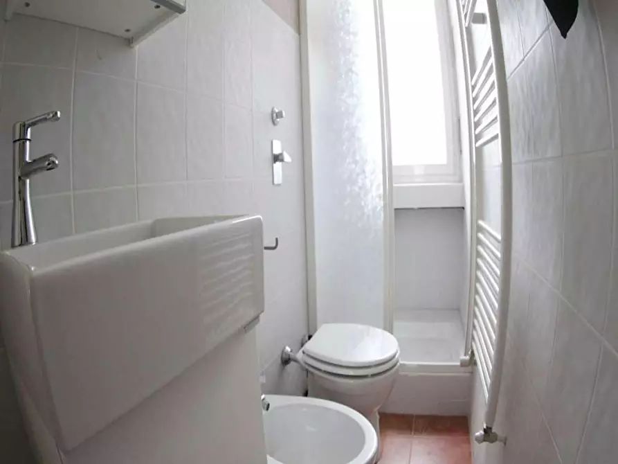 Immagine 5 di Camera in affitto  in Via Felice Casati a Milano