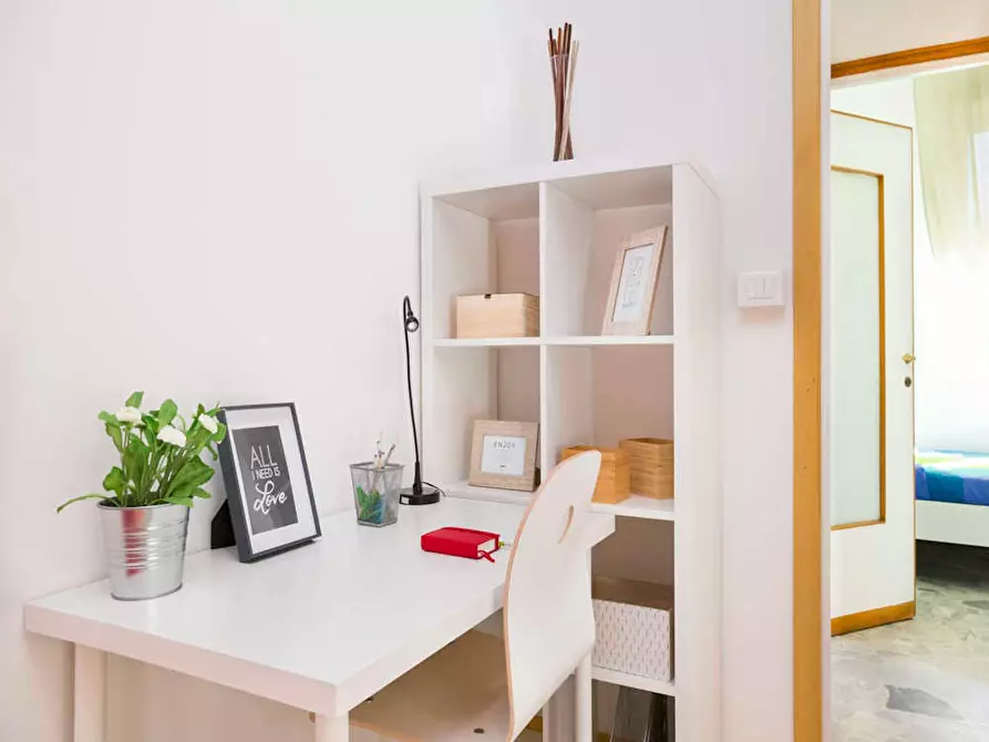 Immagine 6 di Camera in affitto  in Via Salvatore Barzilai a Milano