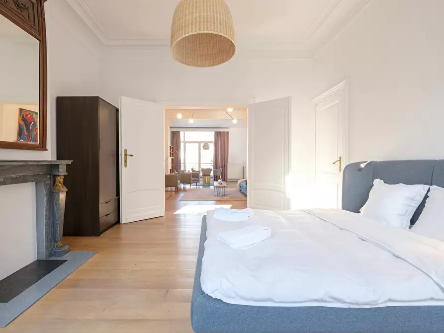 Immagine 3 di Appartamento in affitto  in Rue du Prince Royal a Ixelles