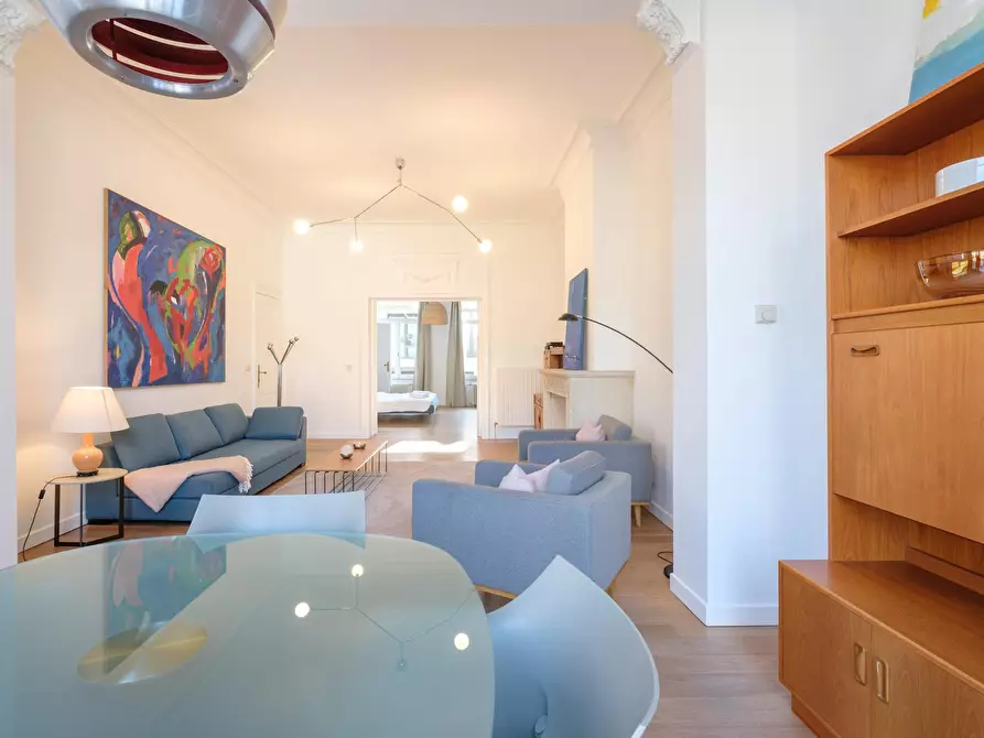Immagine 2 di Appartamento in affitto  in Rue du Prince Royal a Ixelles