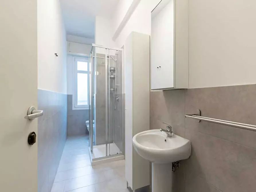 Immagine 10 di Camera in affitto  in Viale Carlo Espinasse a Milano