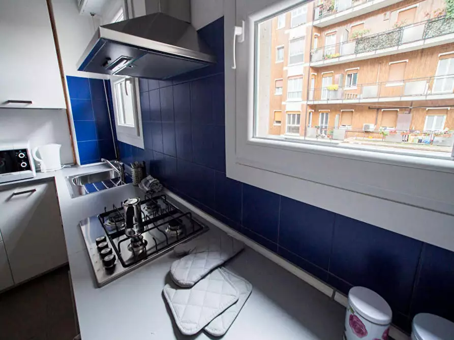 Immagine 9 di Camera in affitto  in Viale Carlo Espinasse a Milano