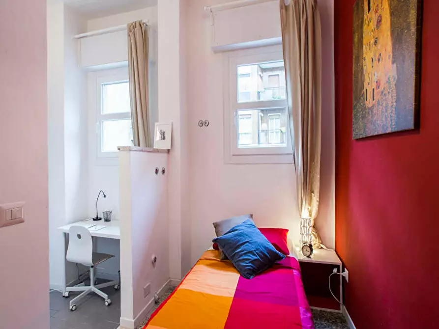 Immagine 1 di Camera in affitto  in Viale Carlo Espinasse a Milano