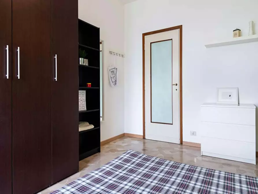 Immagine 5 di Camera in affitto  in Via Raffaello Bertieri a Milano
