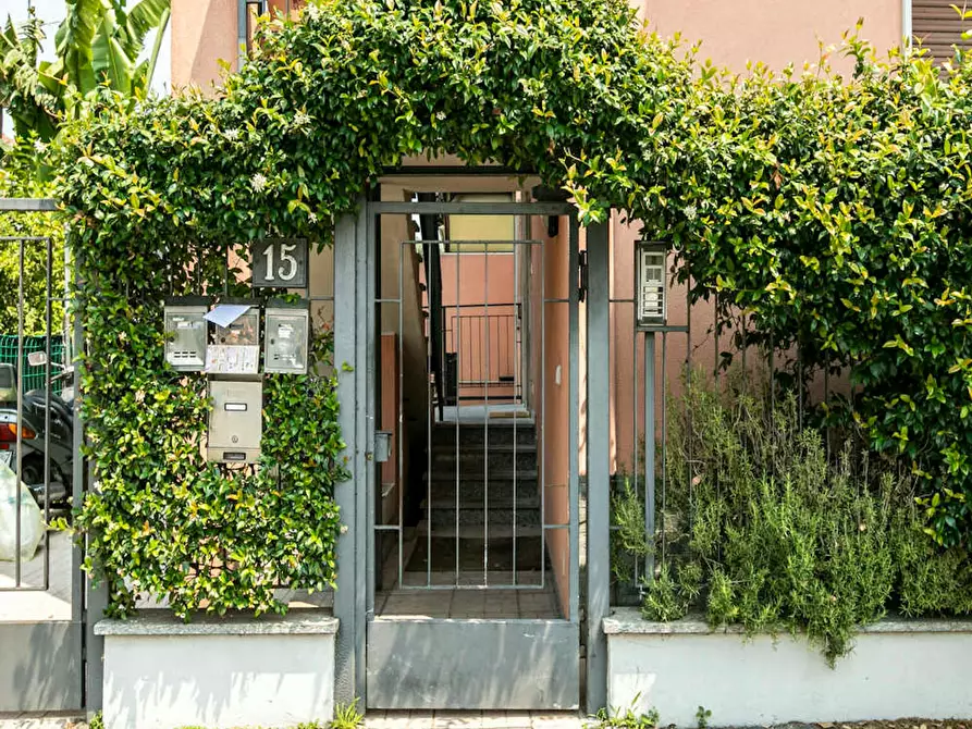 Immagine 10 di Camera in affitto  in Via Bir Acheim a Milano