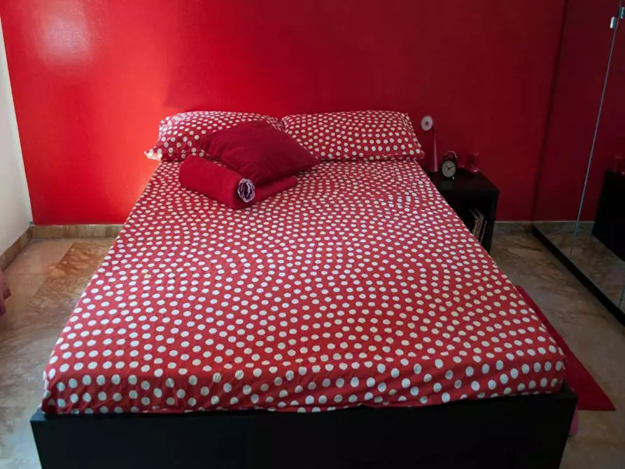 Immagine 5 di Camera in affitto  in Via Edoardo Bassini a Milano