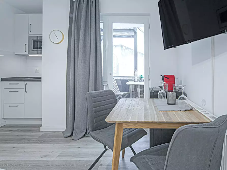 Immagine 2 di Appartamento in affitto  in Corneliusstraße a Düsseldorf