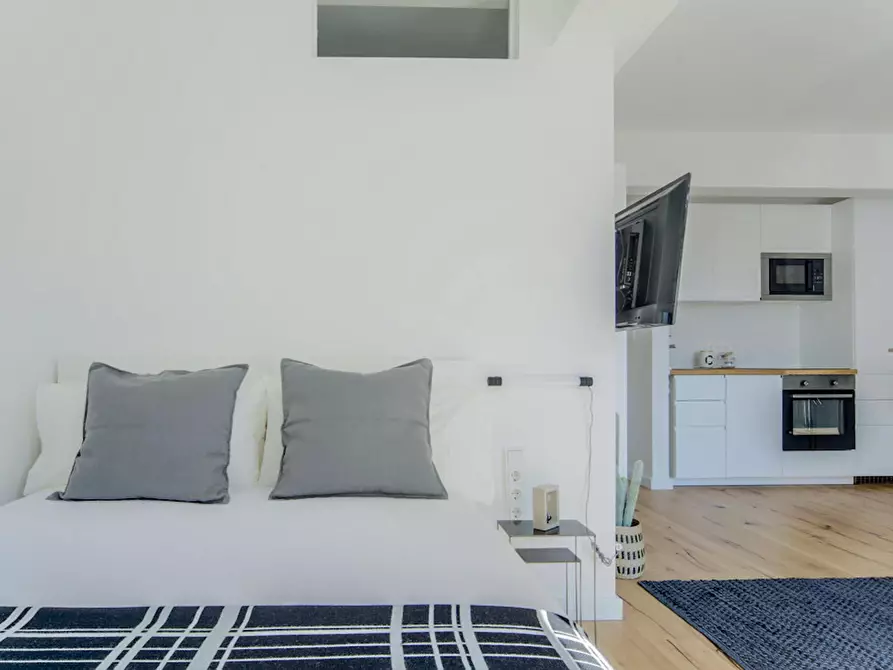 Immagine 9 di Casa indipendente in affitto  in Grafenberger Allee a Düsseldorf