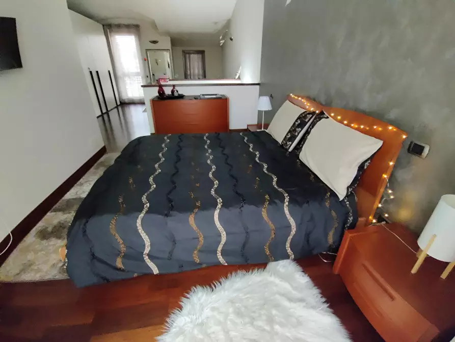 Immagine 2 di Camera in affitto  in Via 25 Aprile a Carugate