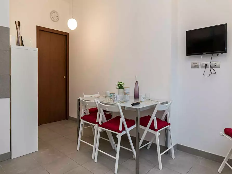 Immagine 10 di Camera in affitto  in Via Polesine a Milano