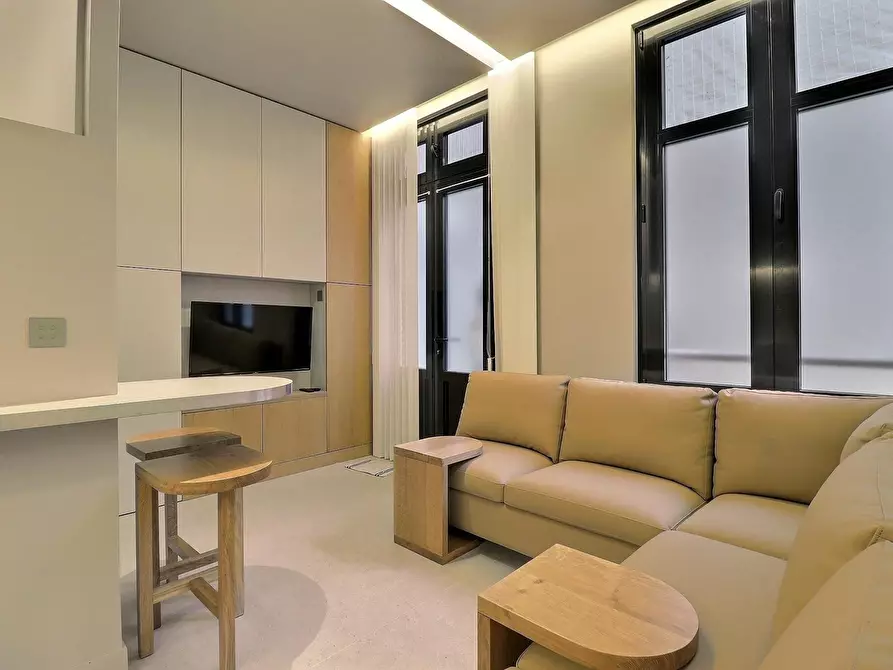 Immagine 6 di Appartamento in affitto  in Boulevard Saint Denis a Paris
