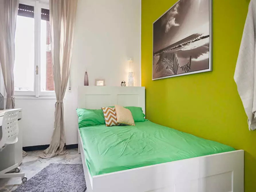 Immagine 2 di Camera in affitto  in Via Salvatore Barzilai a Milano