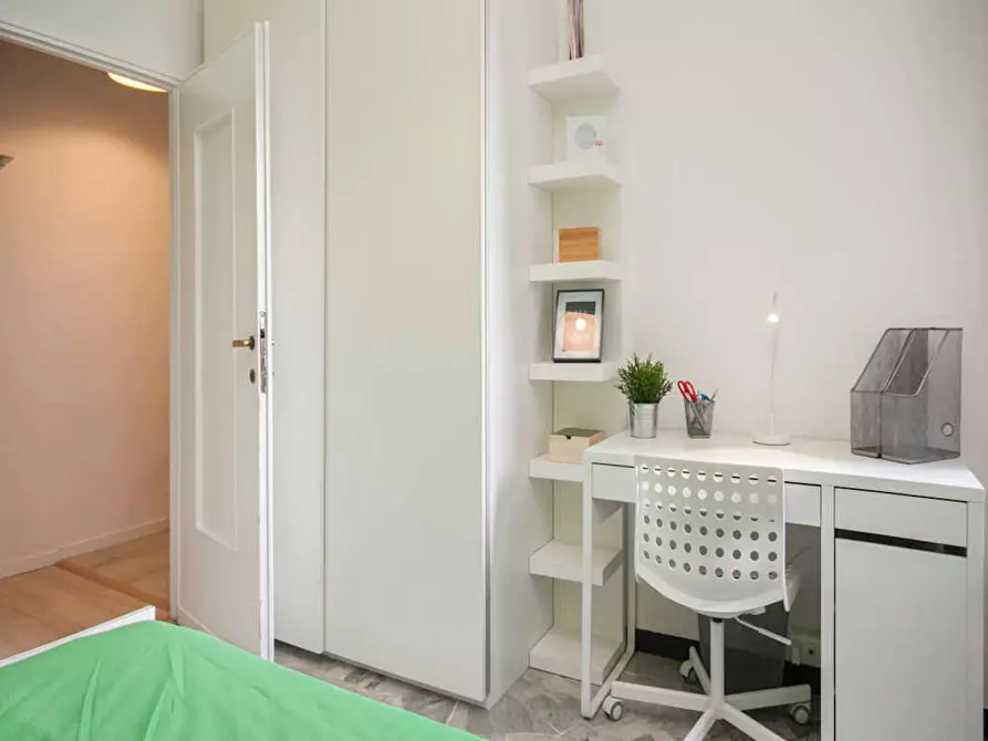 Immagine 5 di Camera in affitto  in Via Salvatore Barzilai a Milano