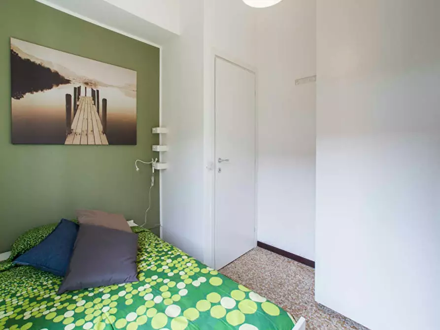 Immagine 5 di Camera in affitto  in Viale Carlo Espinasse a Milano