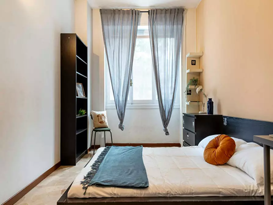 Immagine 3 di Camera in affitto  in Via Raffaello Bertieri a Milano