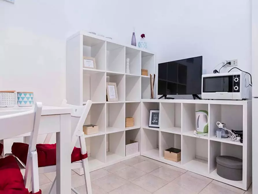 Immagine 8 di Camera in affitto  in Viale Monte Santo a Milano