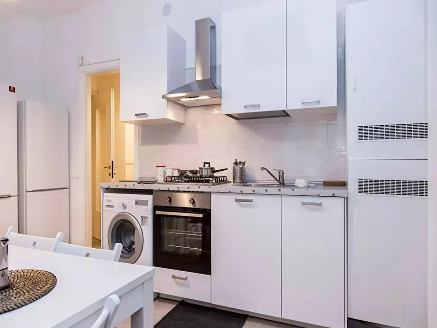 Immagine 9 di Camera in affitto  in Viale Monte Santo a Milano