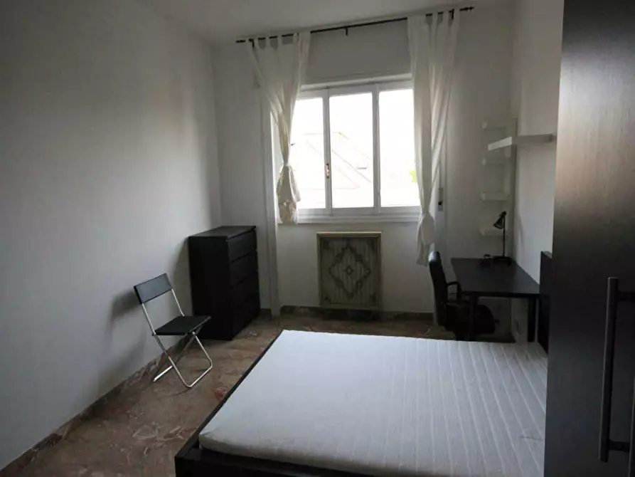 Immagine 9 di Camera in affitto  in Via Savona a Milano