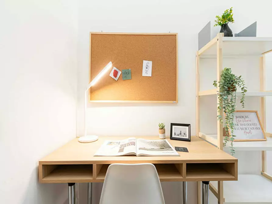 Immagine 8 di Camera in affitto  in Viale Col di Lana a Milano