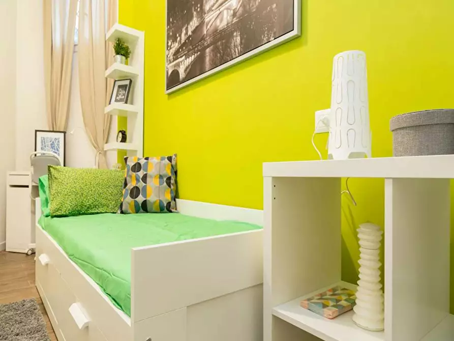 Immagine 1 di Camera in affitto  in Via Saverio Mercadante a Milano