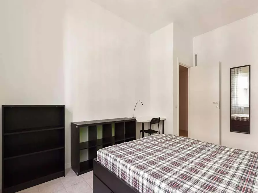 Immagine 4 di Camera in affitto  in Via Pantigliate a Milano