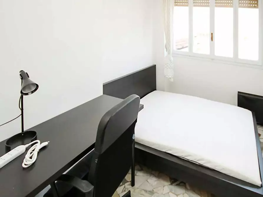 Immagine 1 di Camera in affitto  in Via Giuseppe Bruschetti a Milano