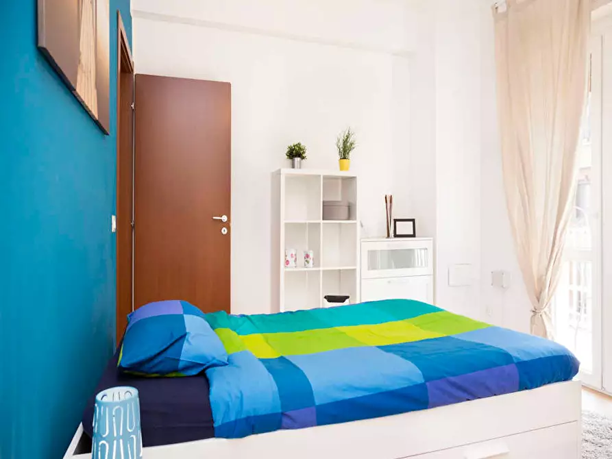 Immagine 1 di Camera in affitto  in Viale Carlo Espinasse a Milano