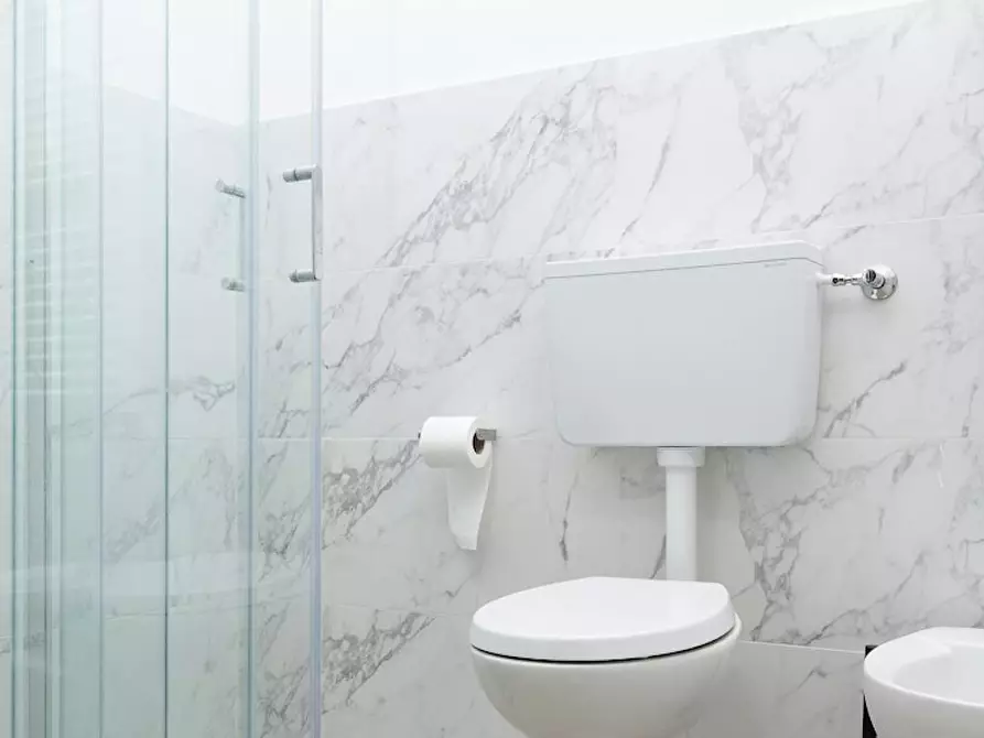 Immagine 5 di Camera in affitto  in Corso d'Augusto a Rimini