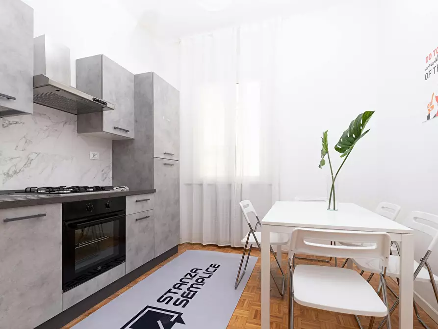 Immagine 3 di Camera in affitto  in Corso d'Augusto a Rimini