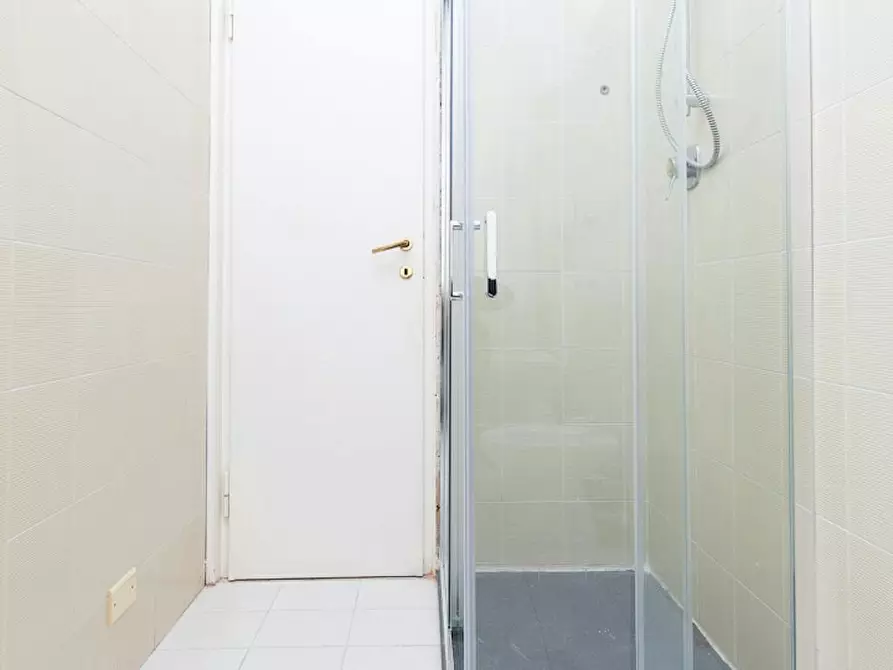 Immagine 5 di Camera in affitto  in Corso d'Augusto a Rimini