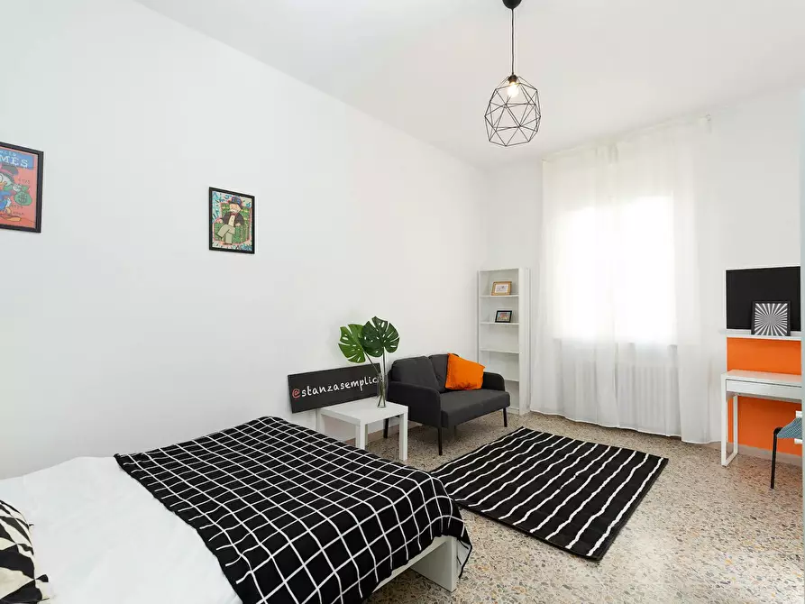 Immagine 2 di Camera in affitto  in Corso d'Augusto a Rimini