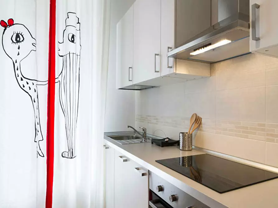 Immagine 9 di Camera in affitto  in Via Salvatore Barzilai a Milano